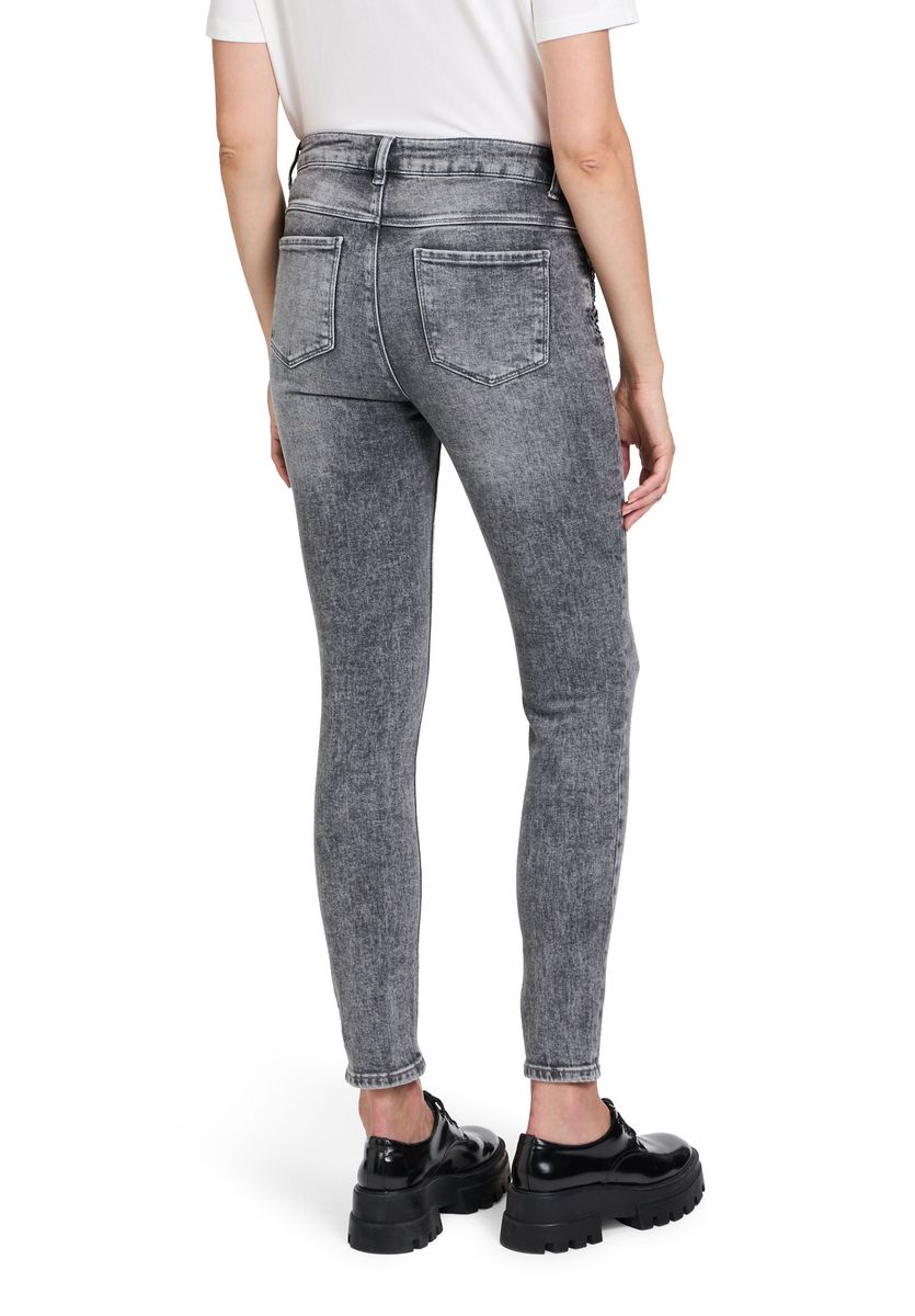 Modern fit jeans