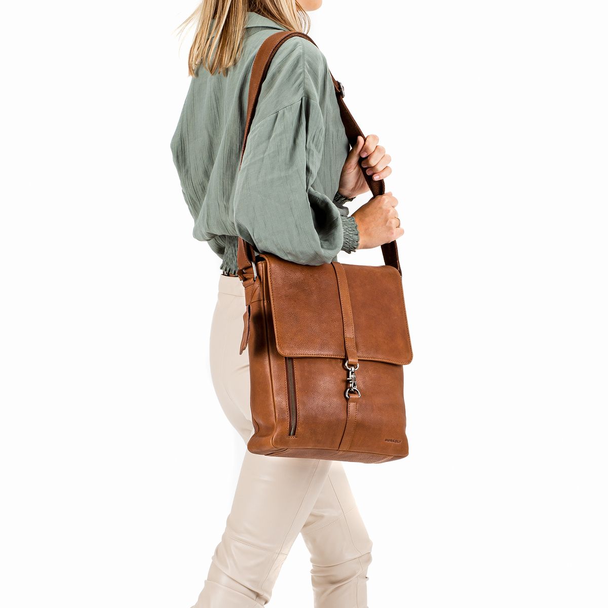 Crossover M messenger cognac - 24/cognac